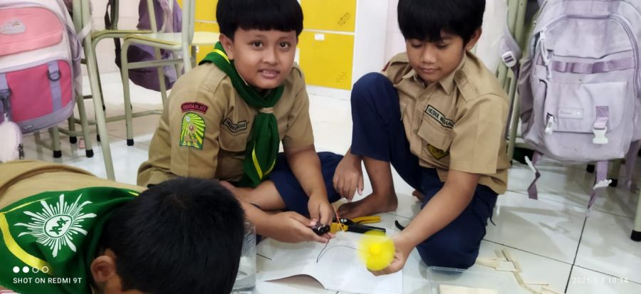 Kegiatan ekstrakurikuler ROBOTIKA SD Muhammadiyah 2 Tulangan