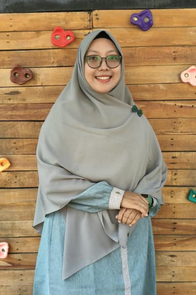 Foto Lusiana Acnesyah Putri A., S. Pd
