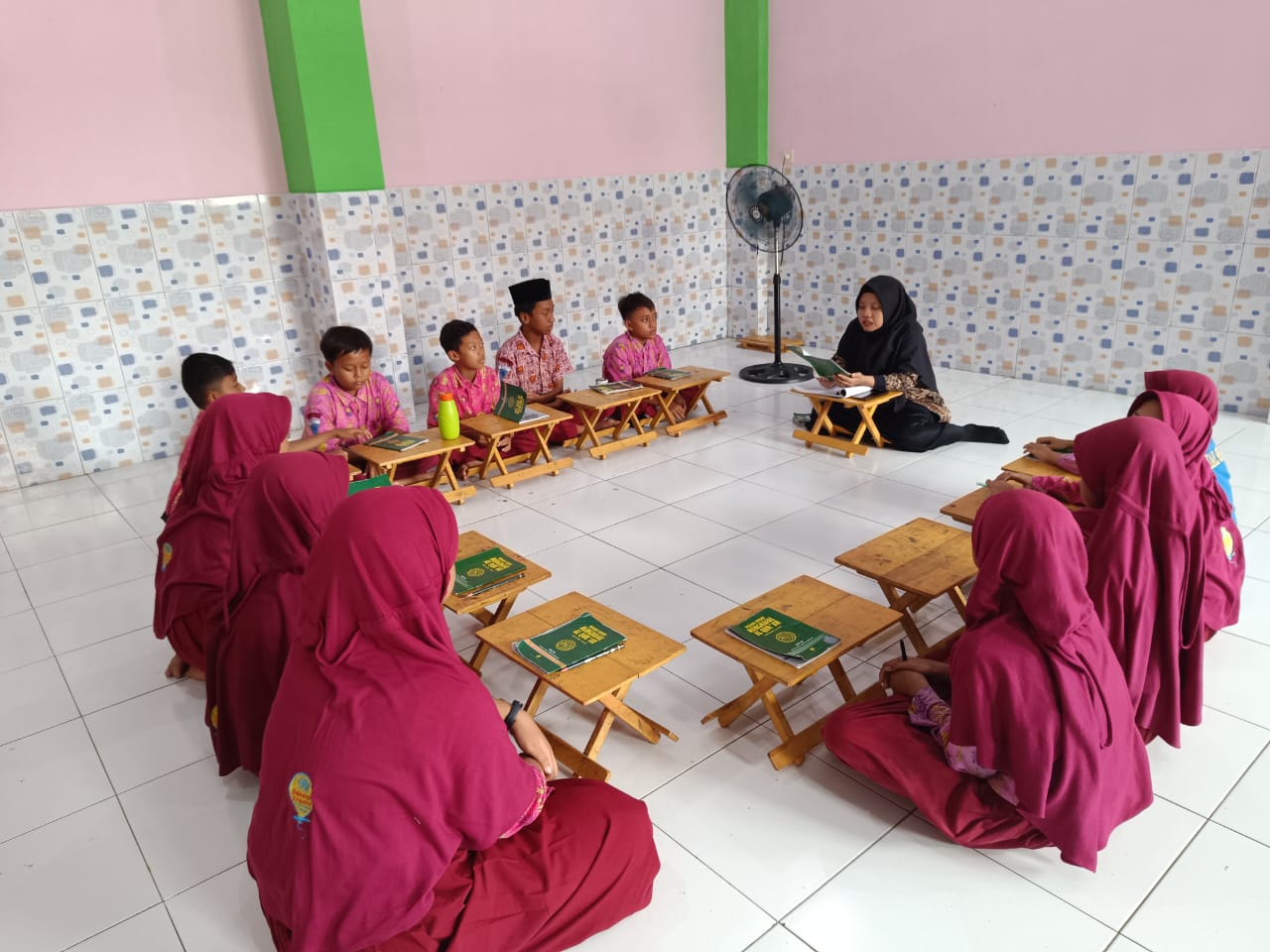 Foto berita: Ngaji Morning di SD Muda: Menanamkan Cinta Al-Qur’an Sejak Dini